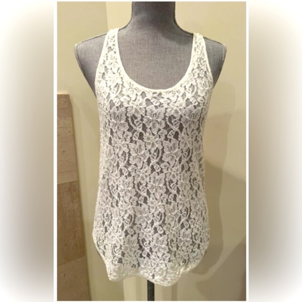 Aritzia Wilfred Madeline Lace Tank Size Medium